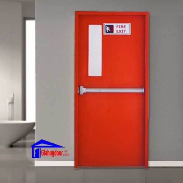 Cua-chong-chay-chung-cu-TPHCM(1)