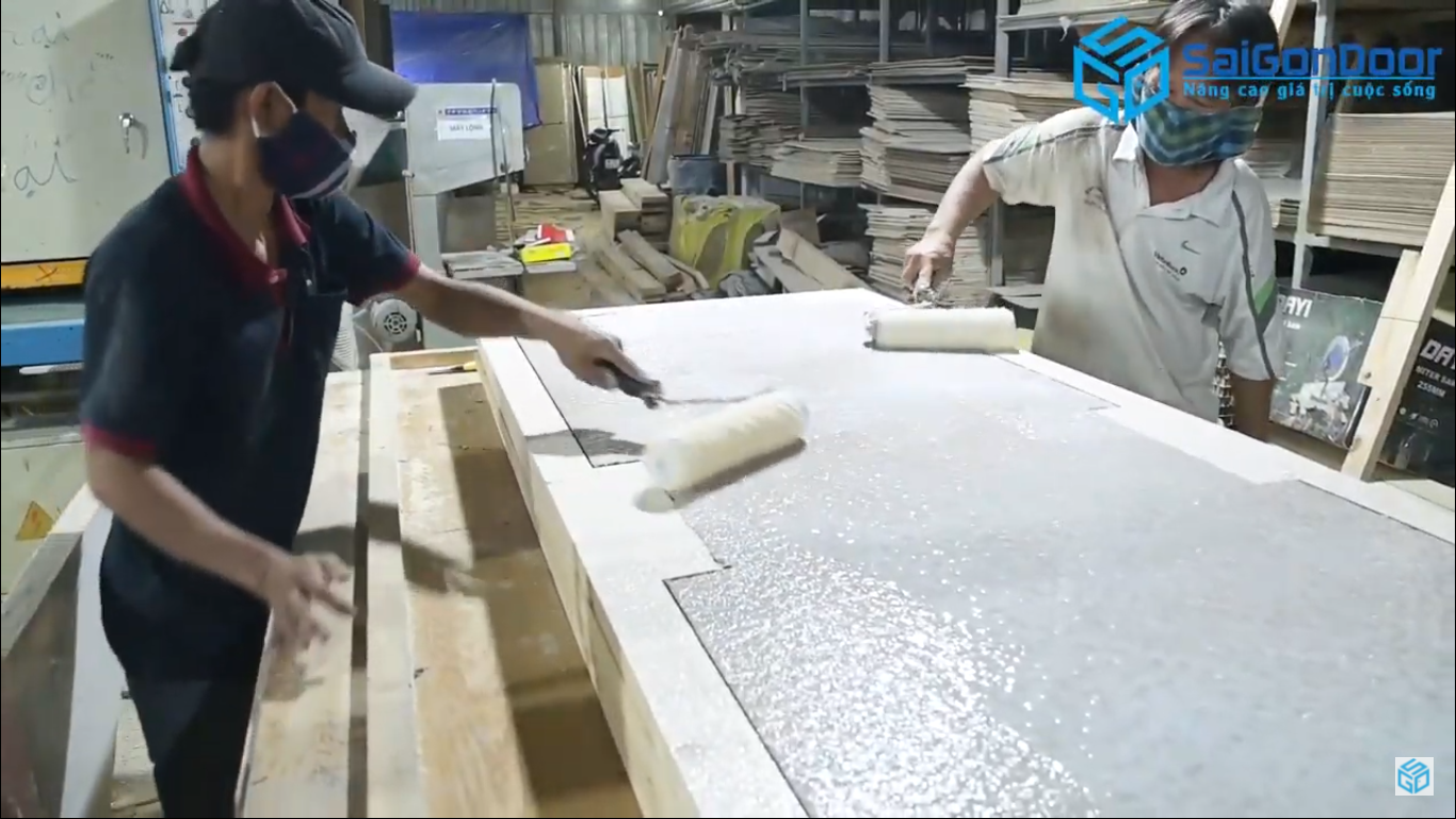 Lăn keo 2 mặt khung xương và tấm honey comb